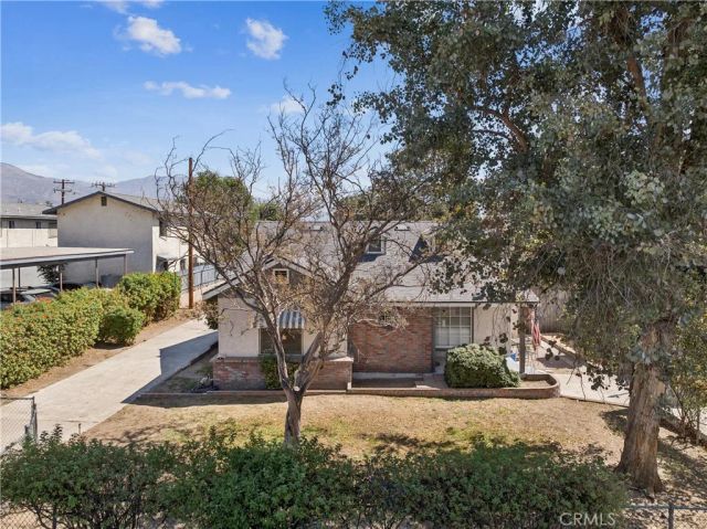 6925 Barton, San Bernardino, CA 92404