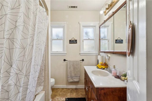 6925 Barton, San Bernardino, CA 92404
