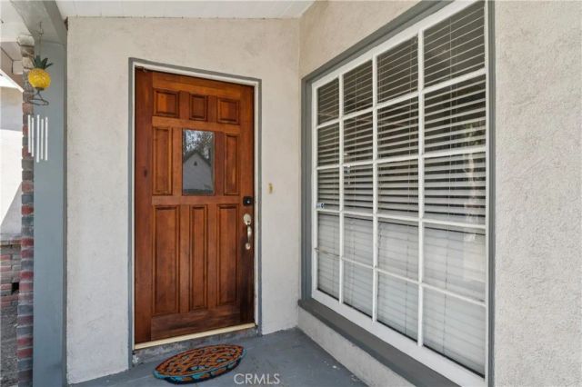 6925 Barton, San Bernardino, CA 92404