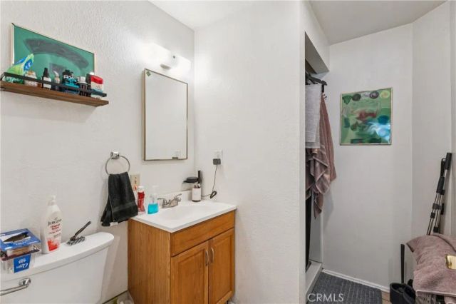6925 Barton, San Bernardino, CA 92404