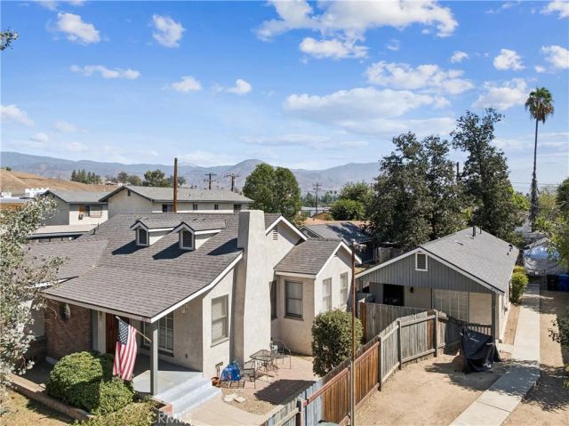 6925 Barton, San Bernardino, CA 92404