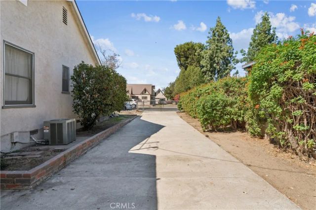 6925 Barton, San Bernardino, CA 92404
