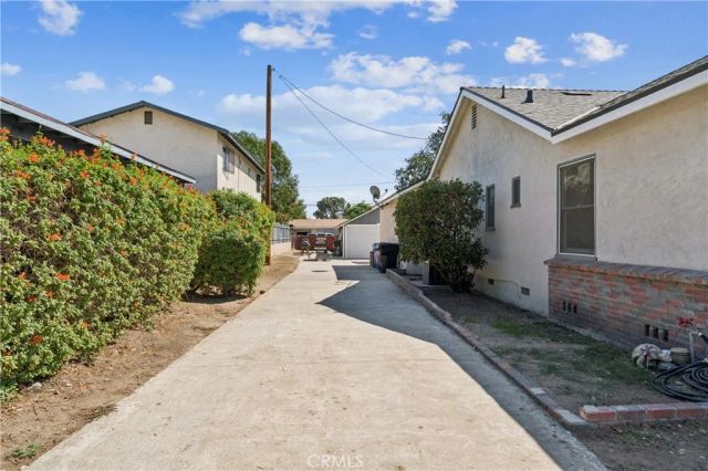 6925 Barton, San Bernardino, CA 92404