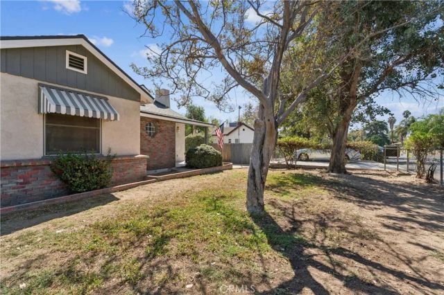 6925 Barton, San Bernardino, CA 92404