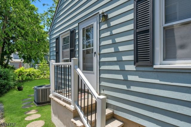 502 Jerusalem Rd, Scotch Plains Twp., NJ 07076