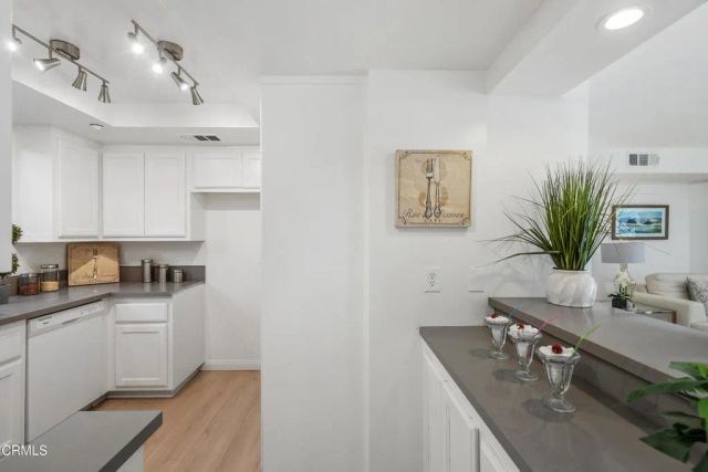 1033 W Duarte Road A, Arcadia, CA 91007