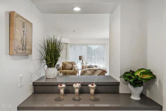 1033 W Duarte Road A, Arcadia, CA 91007
