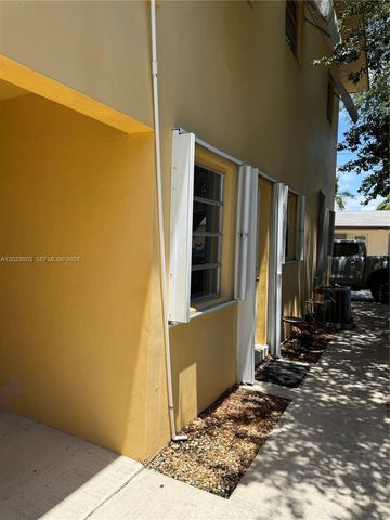 3525 Polk St 7, Hollywood, FL 33021