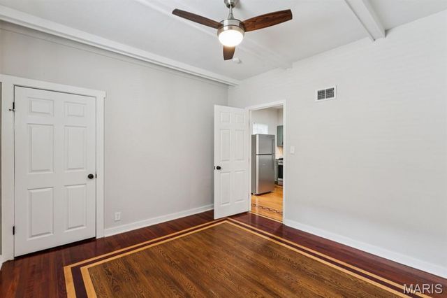 3851 Neosho, St Louis, MO 63116