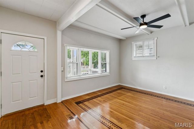 3851 Neosho, St Louis, MO 63116