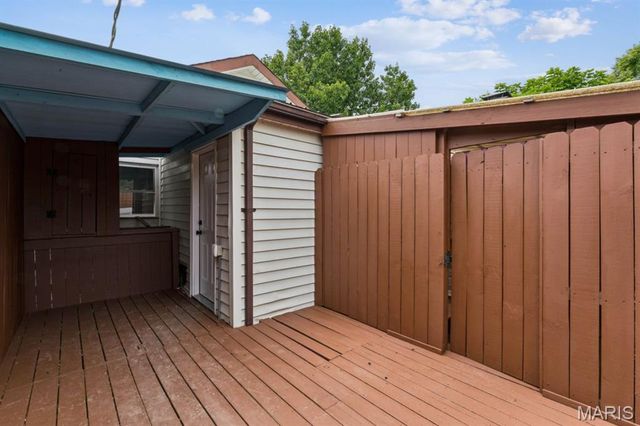 3851 Neosho, St Louis, MO 63116