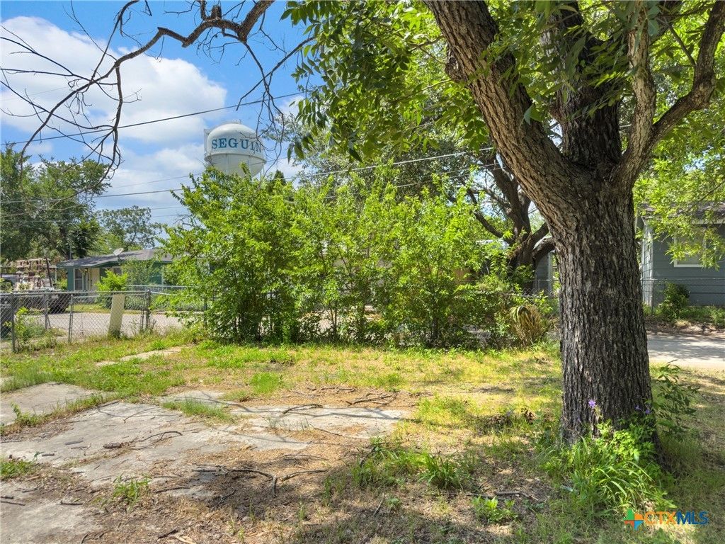 729 Schuessler Street, Seguin, TX 78155