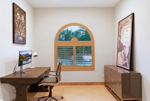 9071 N 53rd Place, Paradise Valley, AZ 85253
