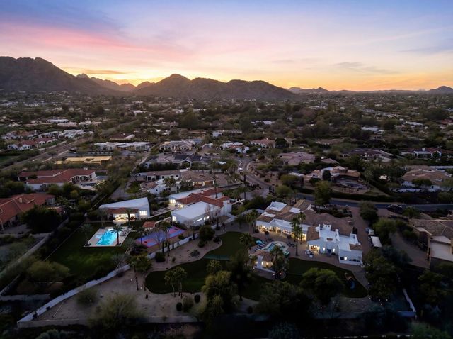9071 N 53rd Place, Paradise Valley, AZ 85253