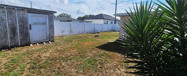 5200 CHET DRIVE, New Port Richey, FL 34652