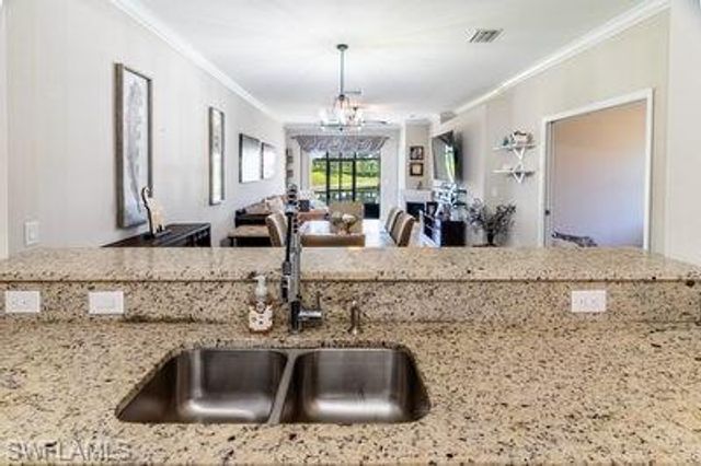 1414 Oceania DR S, Naples, FL 34113