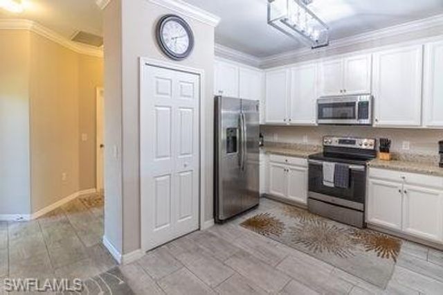 1414 Oceania DR S, Naples, FL 34113