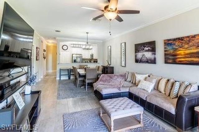 1414 Oceania DR S, Naples, FL 34113