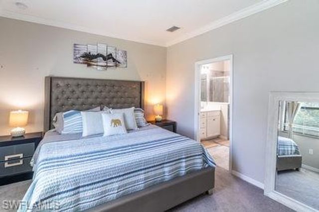 1414 Oceania DR S, Naples, FL 34113