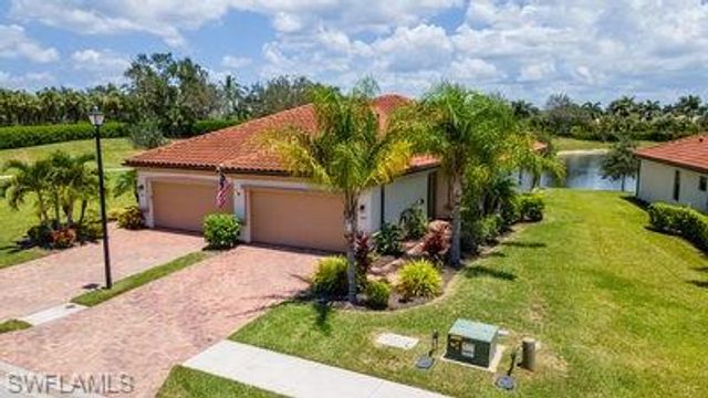 1414 Oceania DR S, Naples, FL 34113