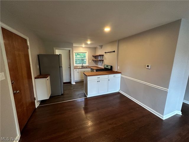 1765 14th Street, Cuyahoga Falls, OH 44223