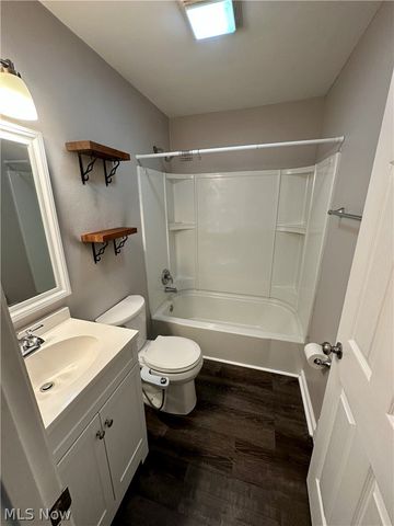 1765 14th Street, Cuyahoga Falls, OH 44223