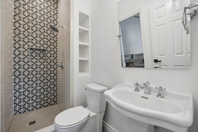 3719 Bee Creek RD, Spicewood, TX 78669