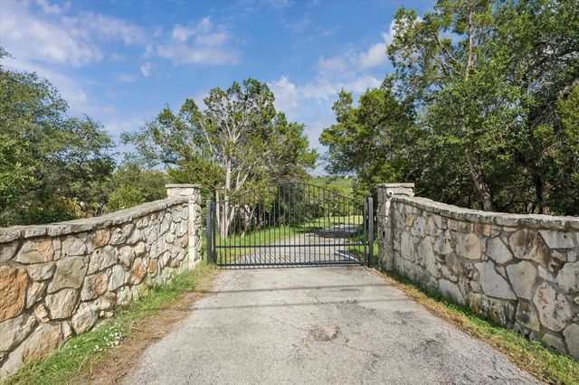 3719 Bee Creek RD, Spicewood, TX 78669