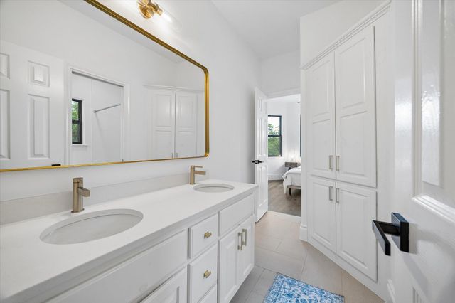 3719 Bee Creek RD, Spicewood, TX 78669