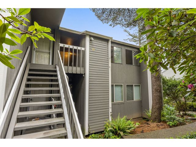 44 EAGLE CREST Dr 19, Lake Oswego, OR 97034