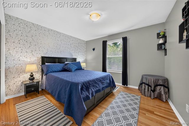 1892 Ring Neck Drive, Rochester, MI 48307