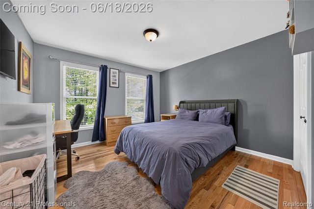 1892 Ring Neck Drive, Rochester, MI 48307
