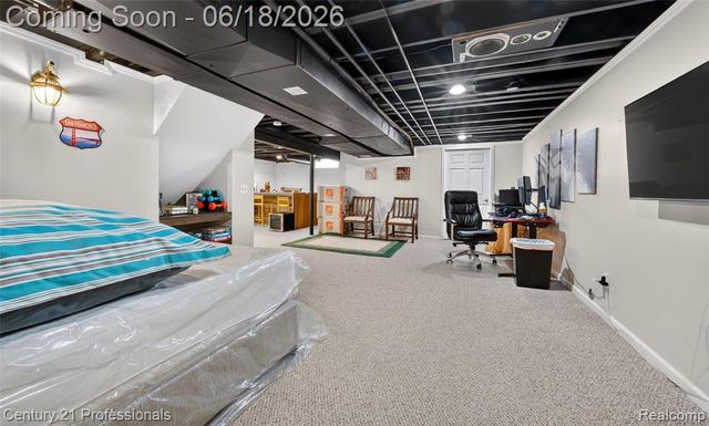 1892 Ring Neck Drive, Rochester, MI 48307
