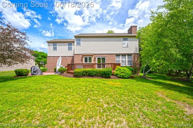 1892 Ring Neck Drive, Rochester, MI 48307