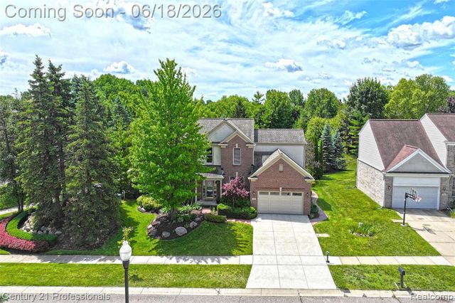 1892 Ring Neck Drive, Rochester, MI 48307