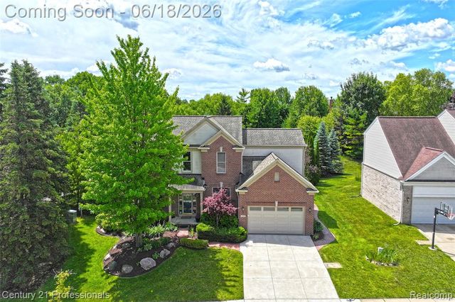 1892 Ring Neck Drive, Rochester, MI 48307