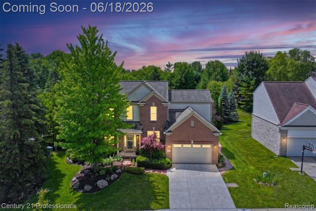 1892 Ring Neck Drive, Rochester, MI 48307