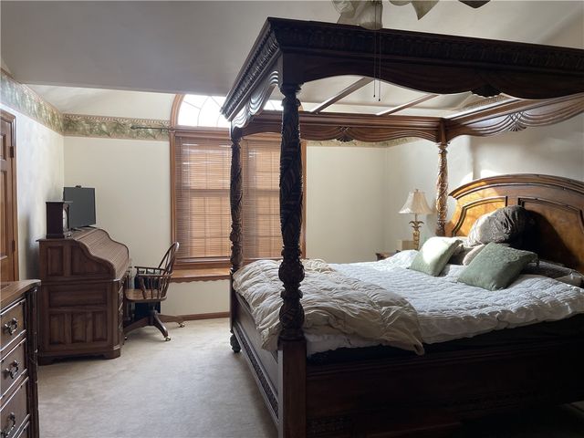 533 Austin St, Hempfield Twp, PA 15601