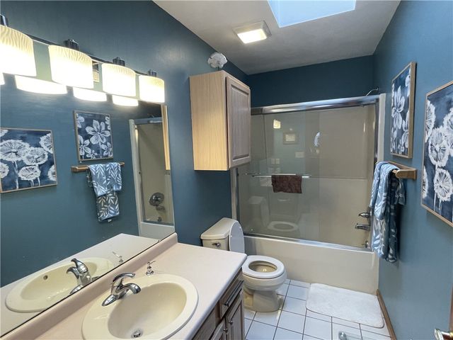 533 Austin St, Hempfield Twp, PA 15601