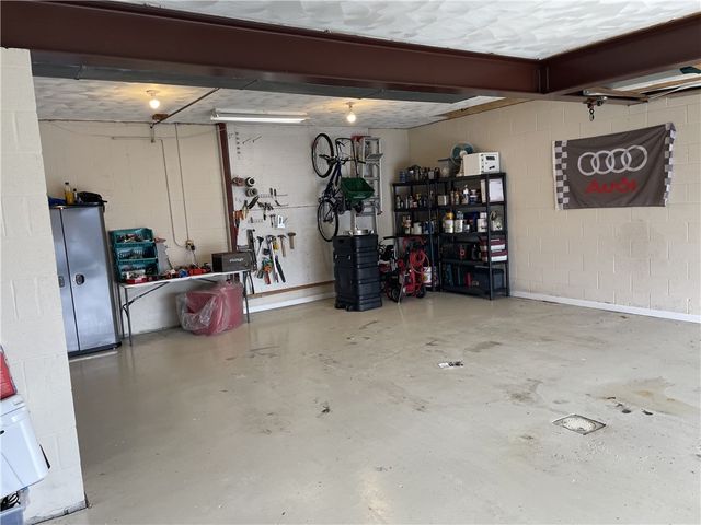 533 Austin St, Hempfield Twp, PA 15601