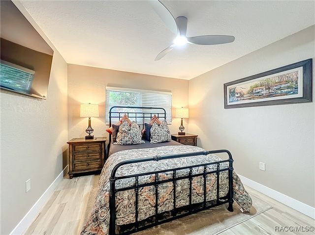 710 SE 1st Court, Crystal River, FL 34429