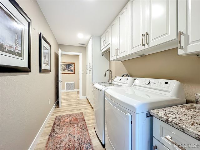 710 SE 1st Court, Crystal River, FL 34429