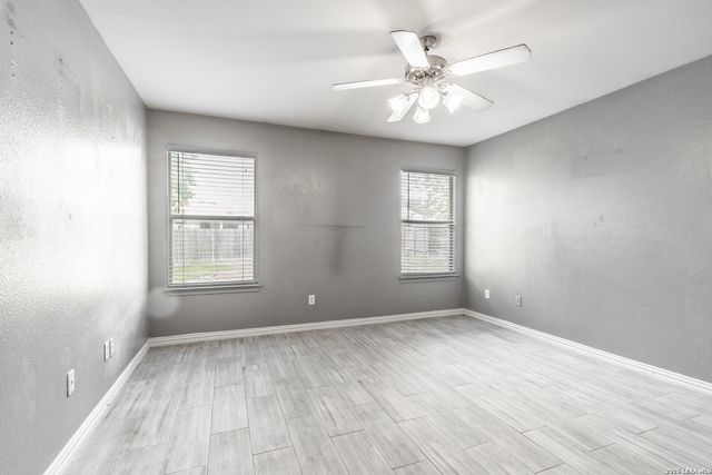 229 Hereford St, Cibolo, TX 78108