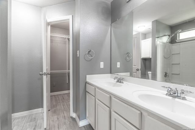 229 Hereford St, Cibolo, TX 78108
