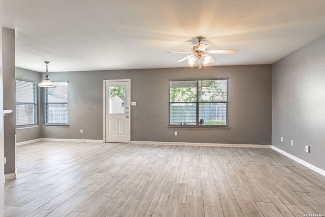 229 Hereford St, Cibolo, TX 78108