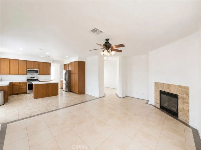 13243 Dover Way, Victorville, CA 92392