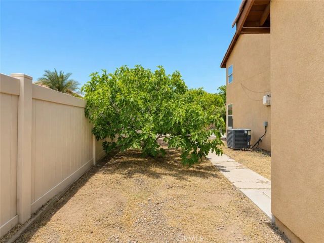 13243 Dover Way, Victorville, CA 92392