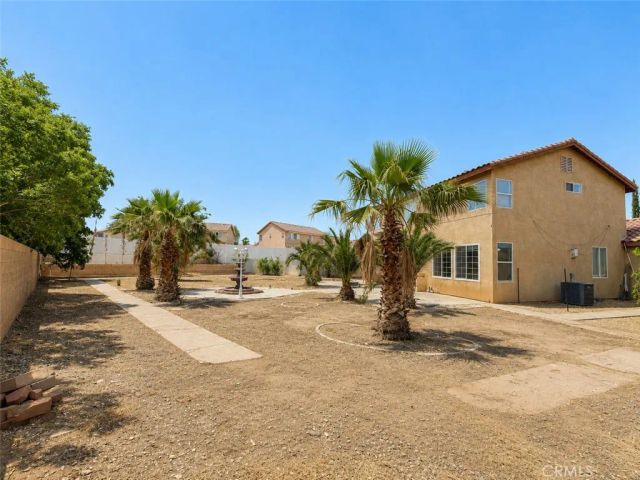 13243 Dover Way, Victorville, CA 92392