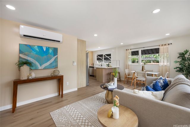 47-733 Kamehameha Highway, Kaneohe, HI 96744