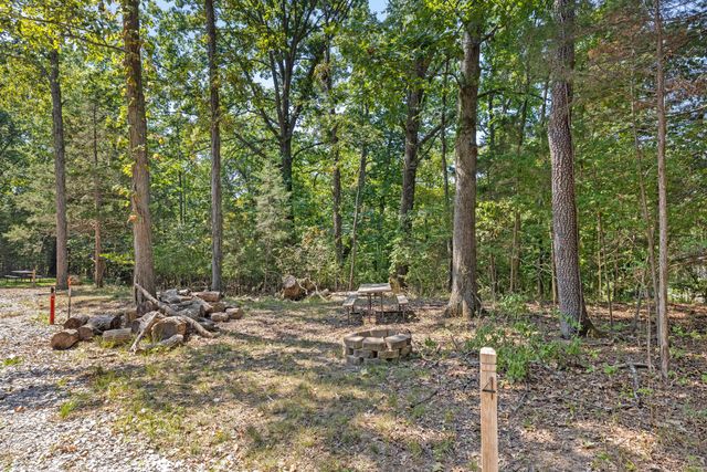 1545 Beaver Lake Road Road, Lawrenceburg, KY 40342